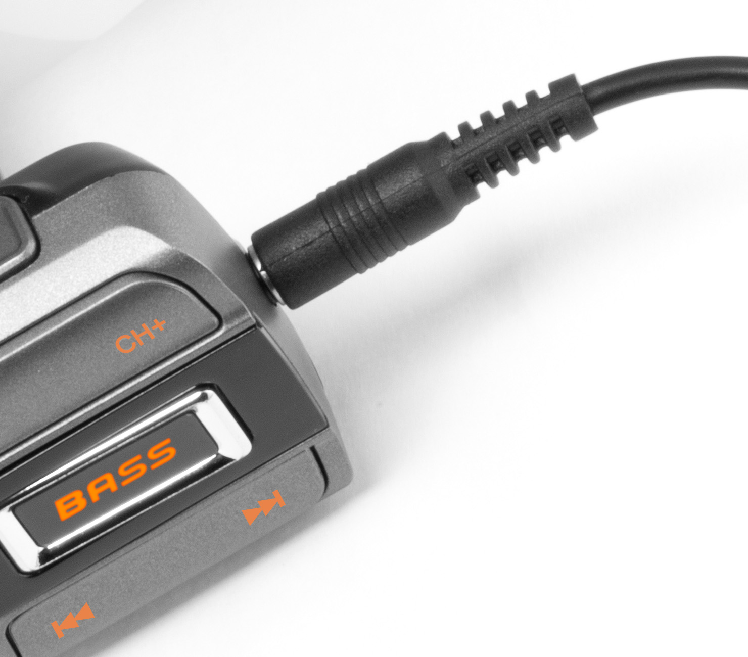 Trasmettitore FM e Bass Booster Ricarica Veloce QC3.0, 4822 TECHNAXX - immagine 6