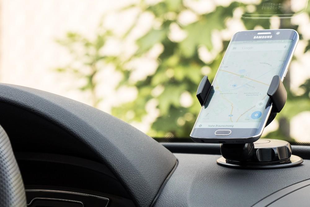 Supporto da Auto per Smartphone / Tablet con Ventosa Nero GOOBAY - immagine 5