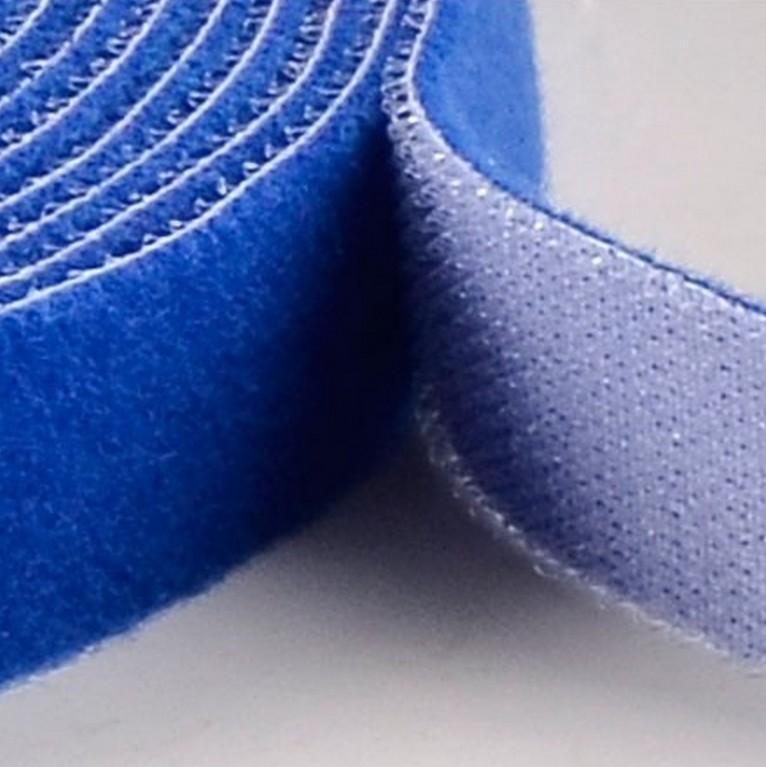 Rotolo di Feltro Adesivo Fermacavi Lunghezza 25 m Larghezza 10 mm Blu TECHLY - immagine 4