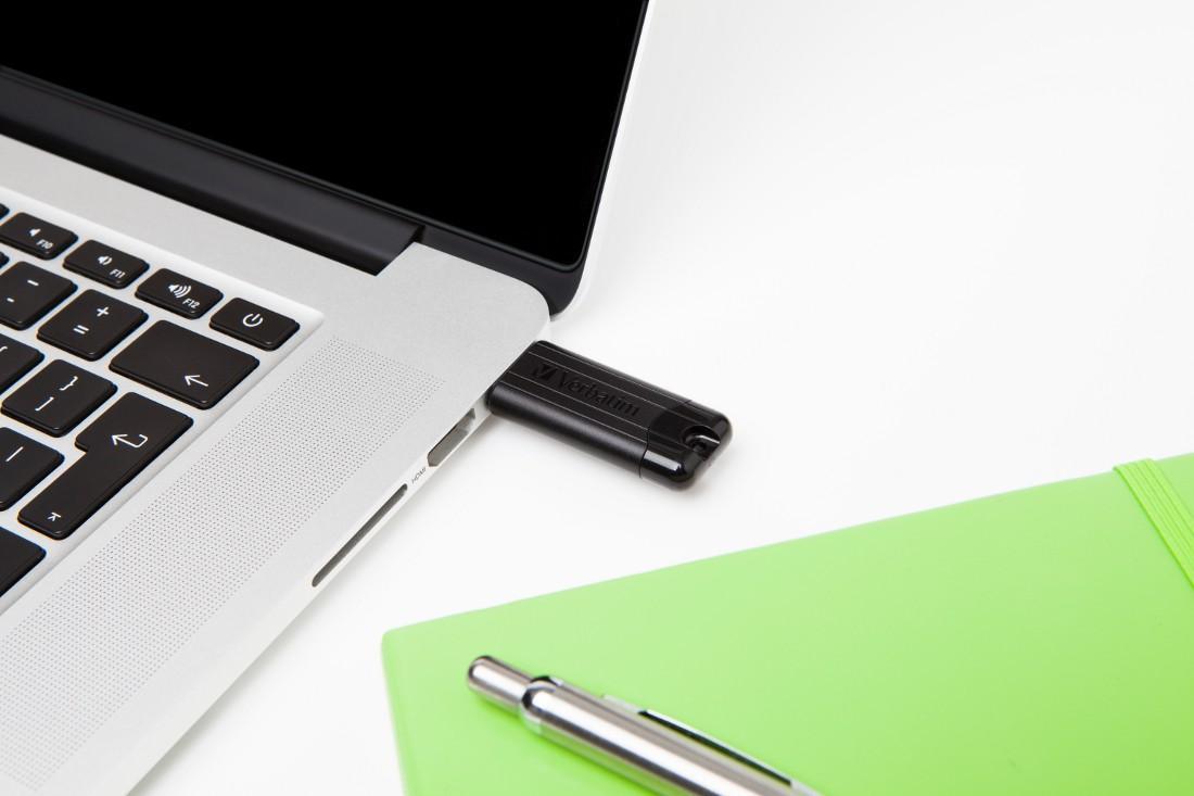 Memoria USB 3.0 PinStripe da 32Gb Colore Nero VERBATIM - immagine 6