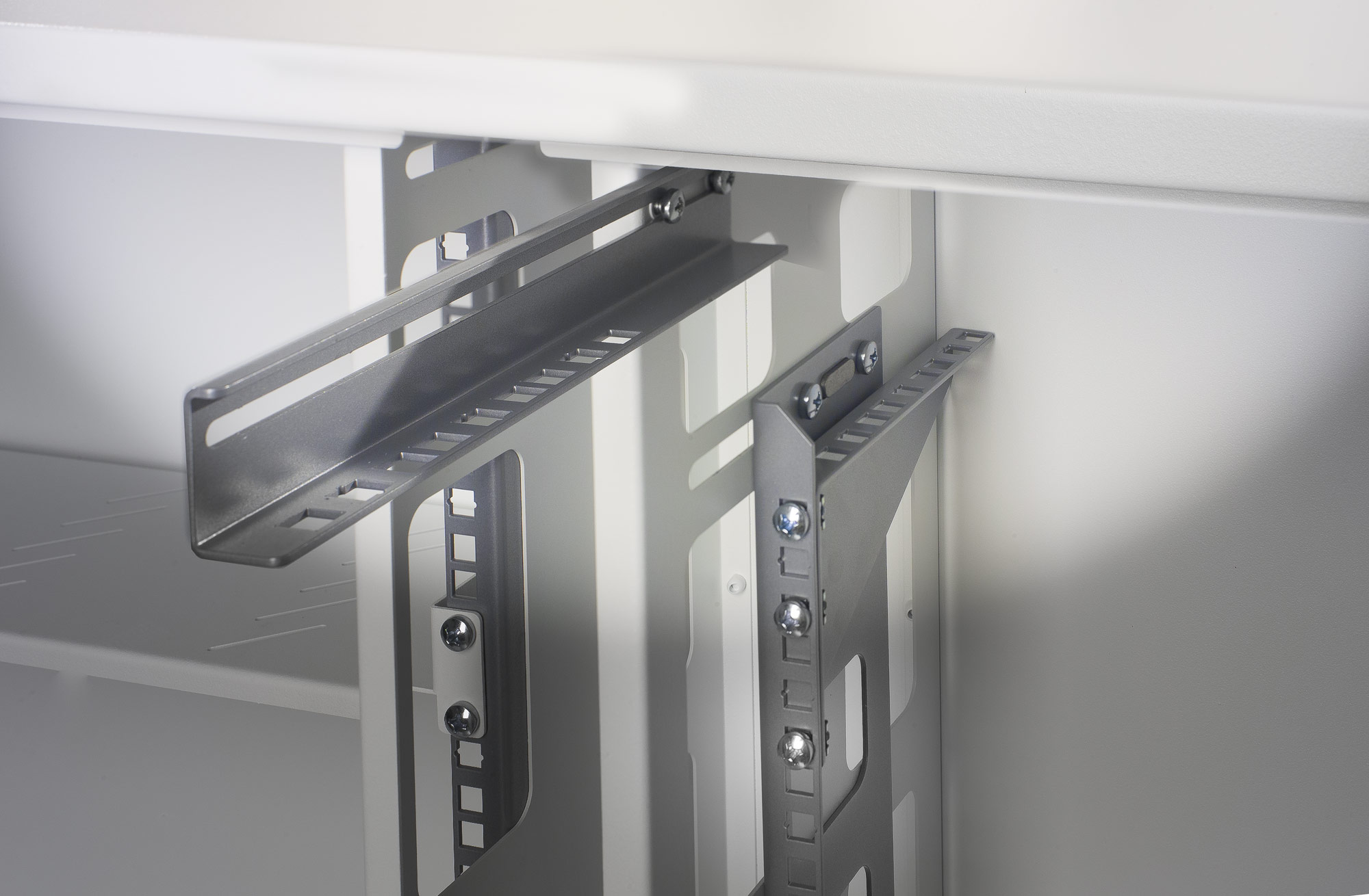 Armadio rack 19'' Ghost con porta grigliata Bianco TECHLY PROFESSIONAL - immagine 9