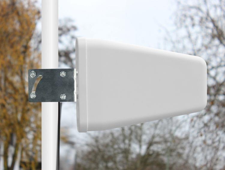 Antenna LTE Direzionale da Esterno SMA 7-9dBi Cavo RG-58 5m Bianco DELOCK - immagine 2