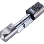 Serratura Smart con Tre Possibilit&agrave; di Sblocco, R7056 Zigbee WOOX