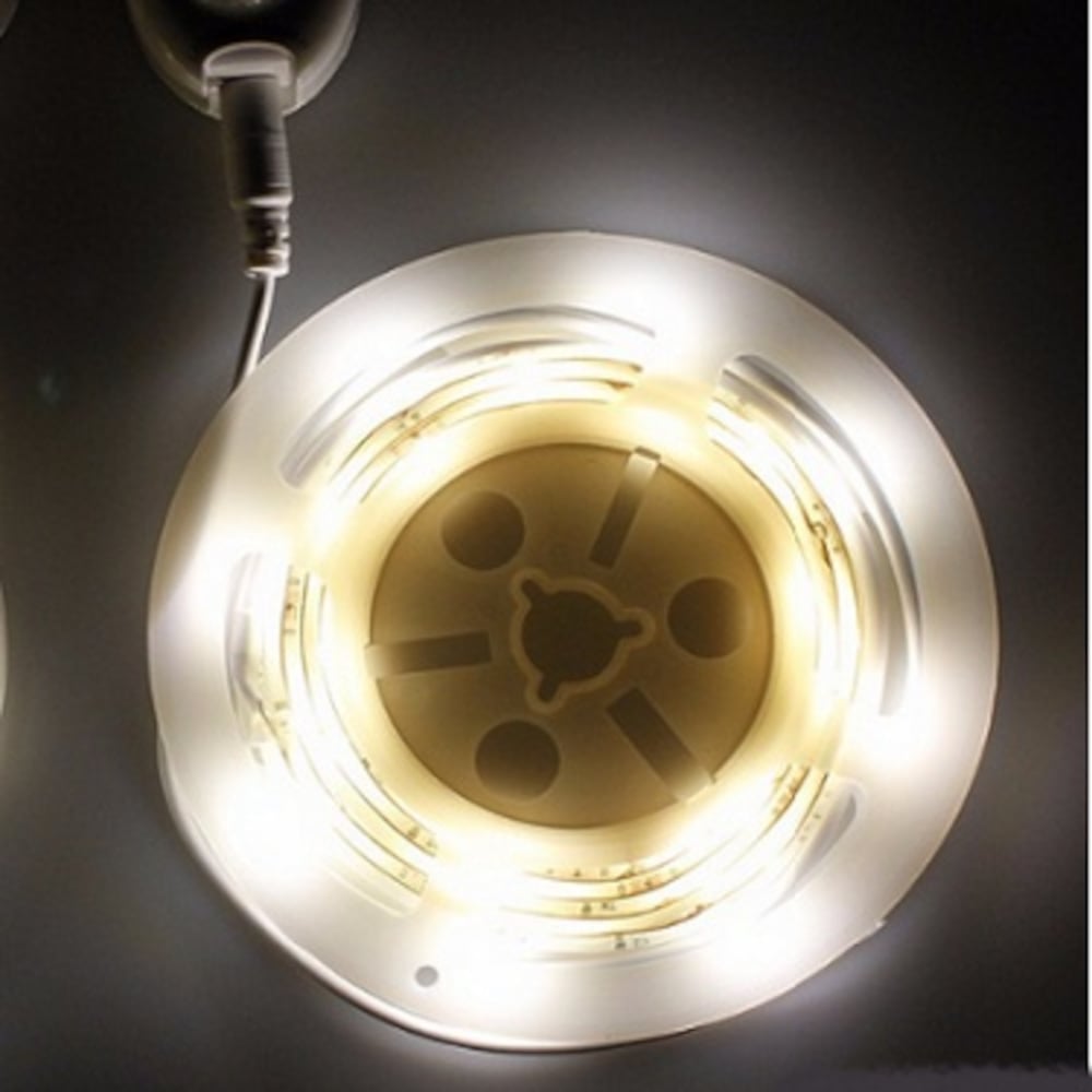 Striscia LED Sensore di Movimento e Alimentatore per il Letto 1,2m TECHLY - immagine 8