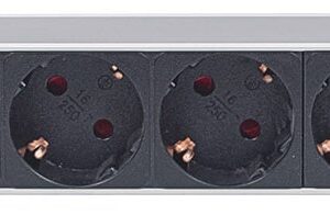 Multipresa Verticale per Rack 12 Posti Spina Schuko Angolata INTELLINET