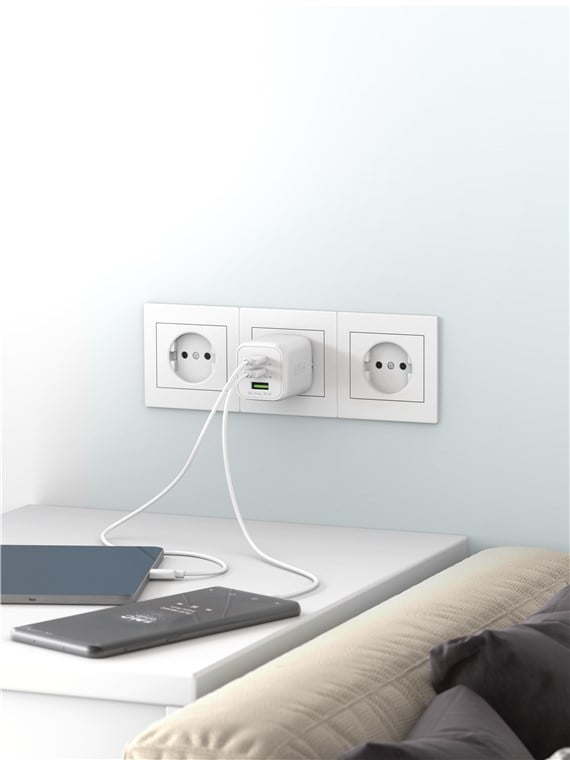 Nano Caricatore Alimentatore GaN 2xUSB-C™ (PD) + USB-A (QC) da Muro 65W Bianco GOOBAY - immagine 10