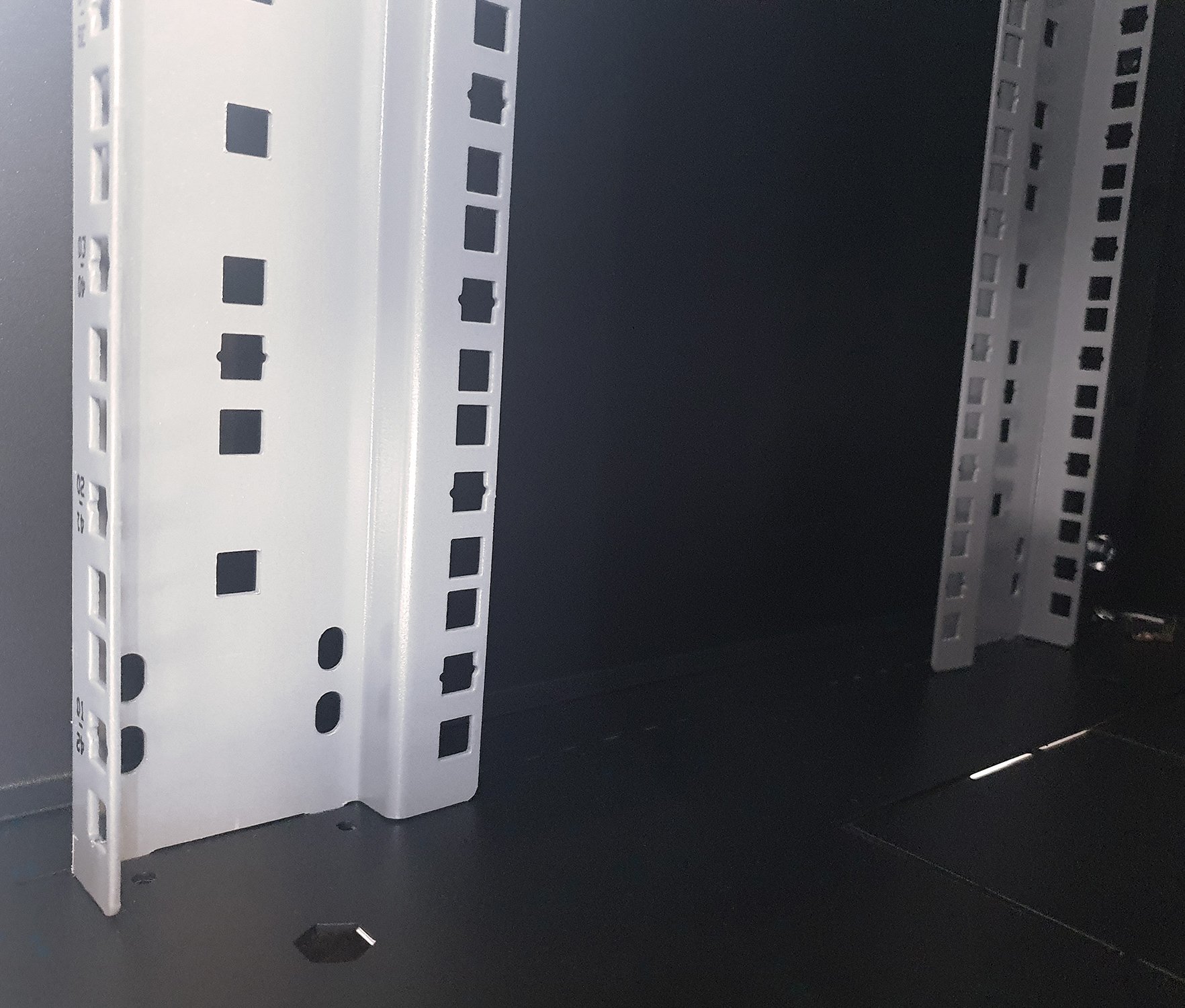 Armadio Rack NextGen 19'' 600x800 20U Grigio INTELLINET - immagine 3