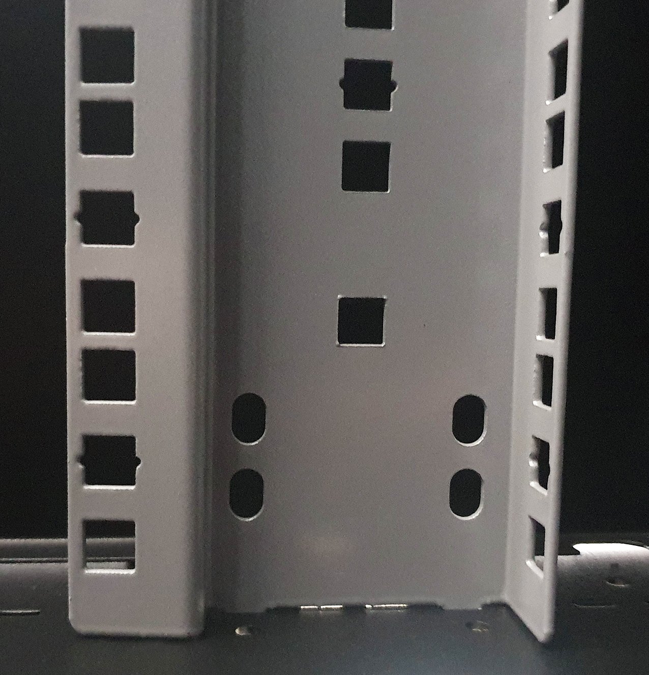 Armadio Rack NextGen 19'' 600x800 47U Nero INTELLINET - immagine 4