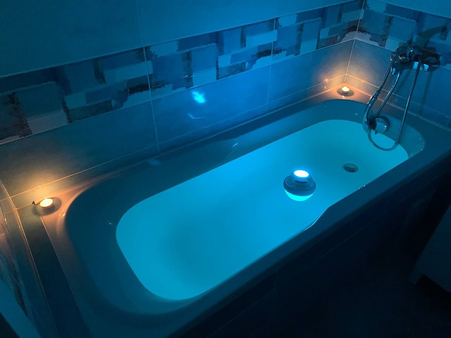Altoparlante Bluetooth Impermeabile Galleggiante con Vivavoce e LED Colorati, BT-X60 MUSICMAN - immagine 7