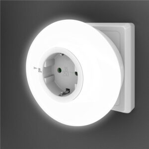 Luce Notturna a 3 LED Plug-In con Sensore Crepuscolare Bianco Freddo GOOBAY